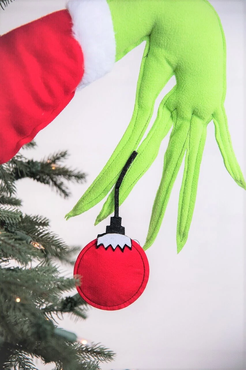 23β Green Monster Hand Ornament - Image 4