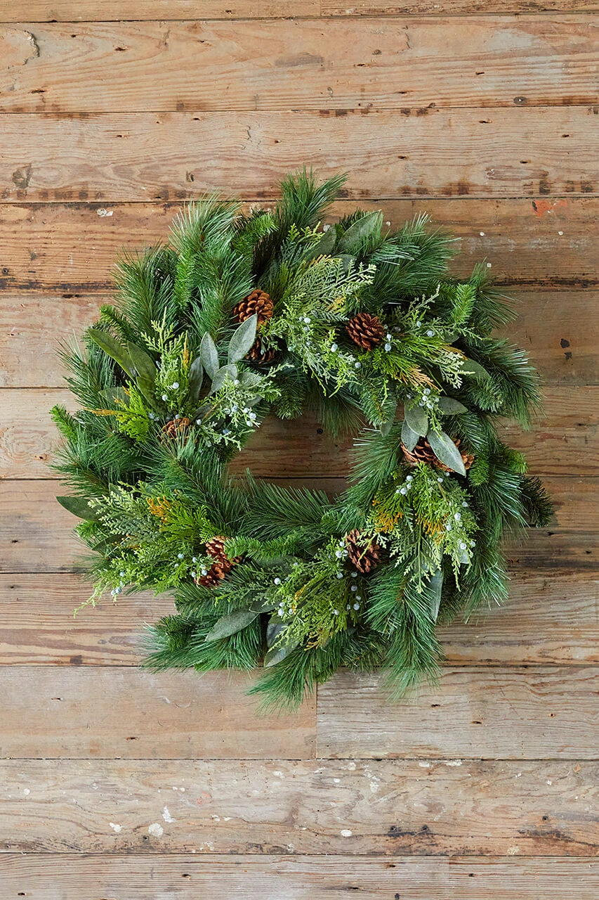 30" Juniper/Cedar Mix Pine/Bayleaf And Pinecone Wreath