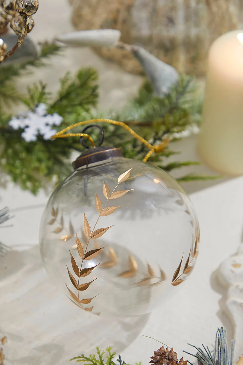4" Golden Etched Laurel Glass Ornament