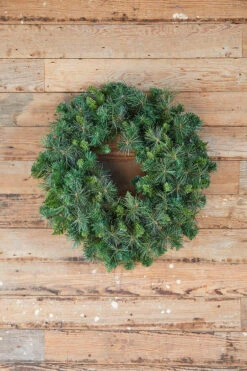 30" Belgium Unlit Wreath