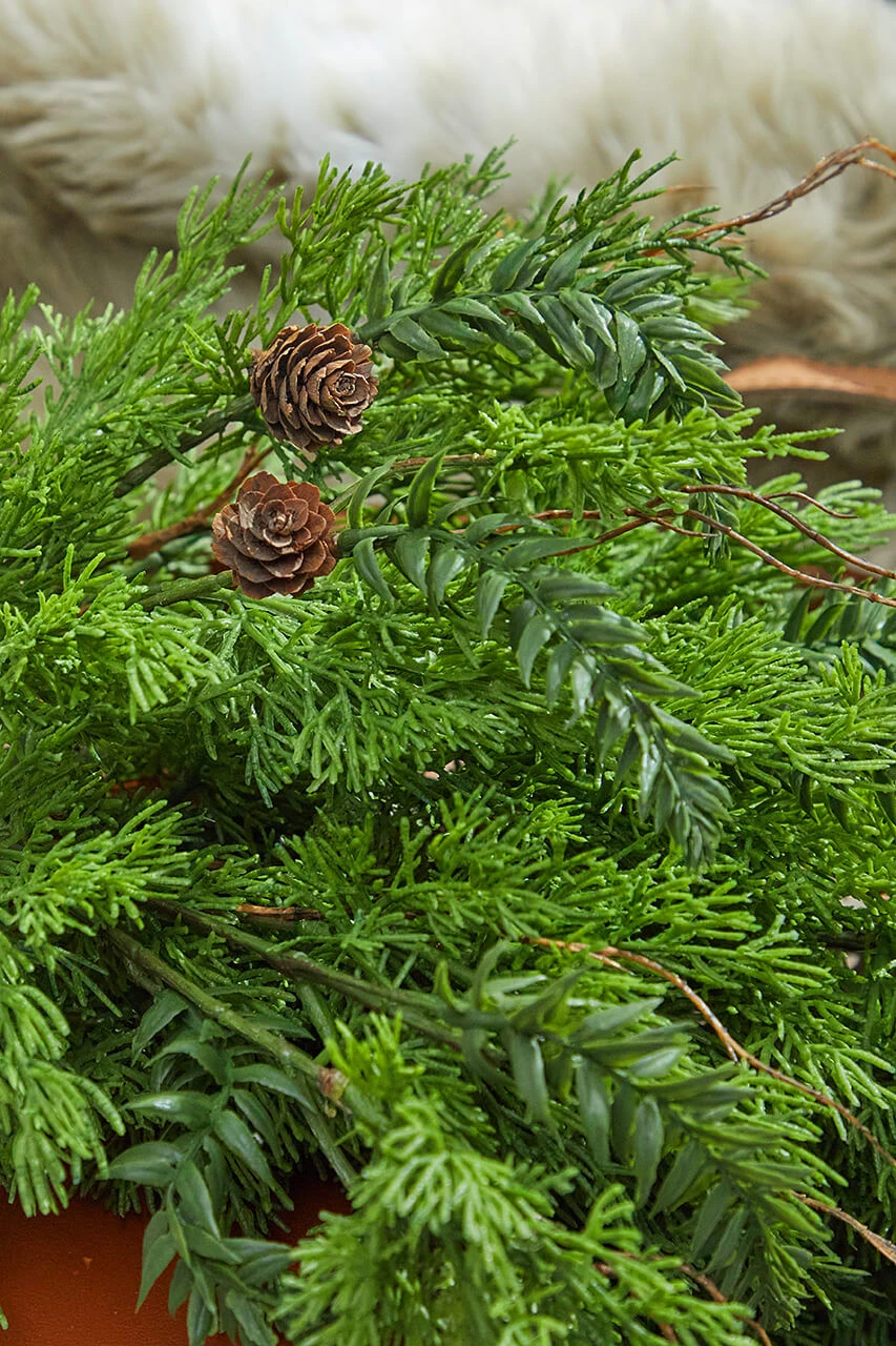 32β Christmas Cedar/Hemlock Swag - Image 4