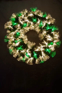 24" Fiber Optic Wreath - Multicolor With White