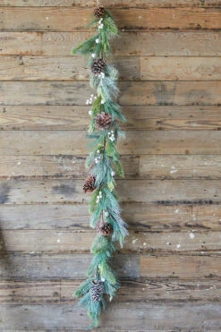 6’ Pine Berry Bell Garland