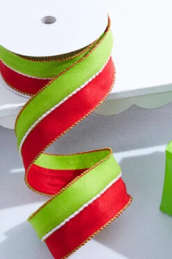 2.5" X 10 Yard Green & Red Felt Wired Ribbon