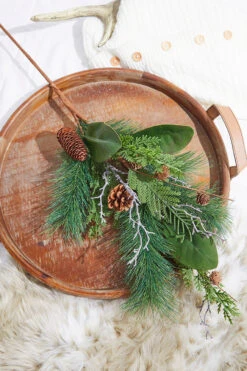 32β Mixed Pine & Magnolia Leaf Cone Spray