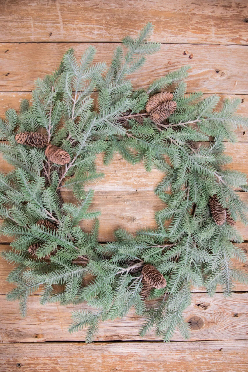 24β Fir Pine Wreath With Cones