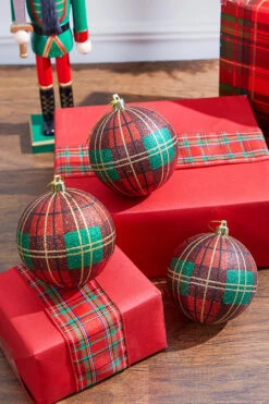 10 CM VP Glitter Plaid Ball Ornament - Box Of 3