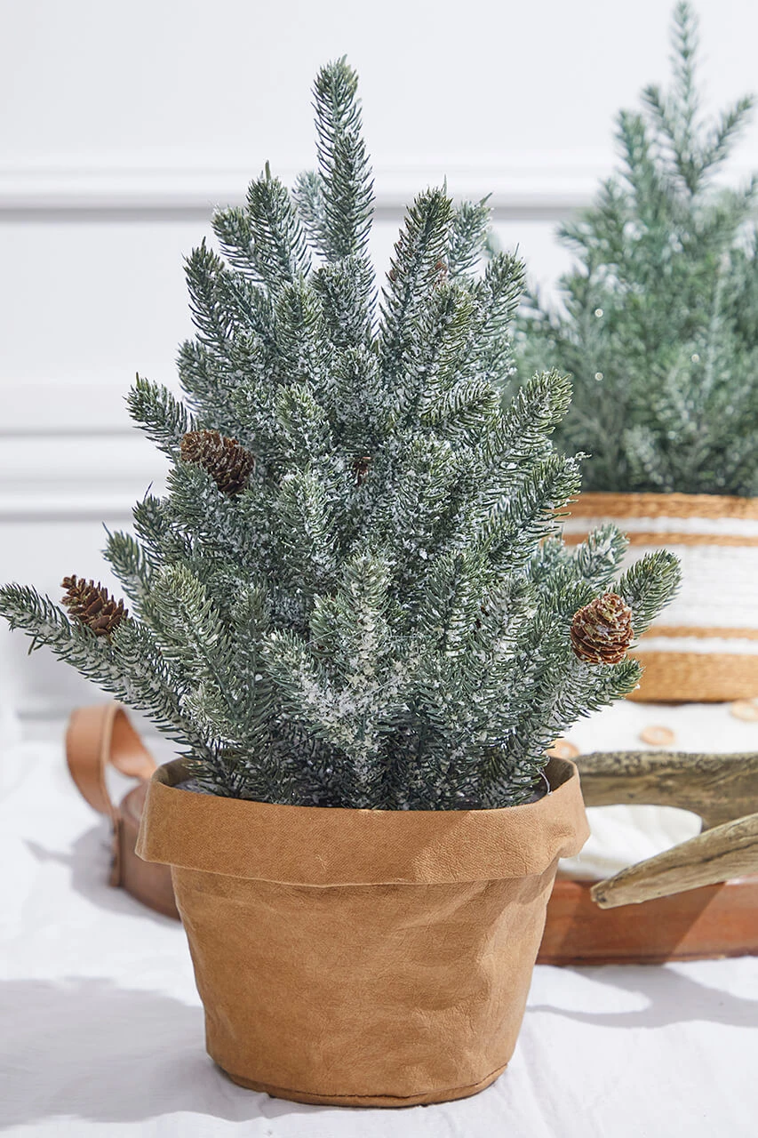 18β Plastic Tree In Basket - Image 3