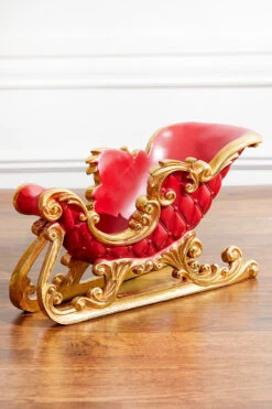 14.5β Resin Deco Sleigh - Red